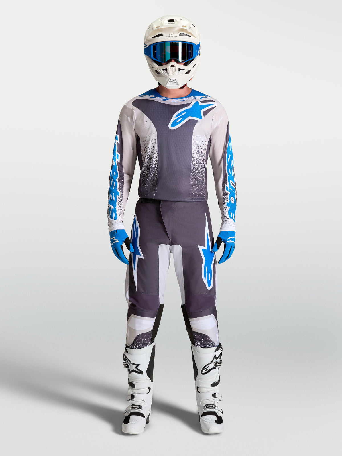 Alpinestars 2027 Fluid Drag Gear Set, gray and blue motocross racing outfit featuring performance jersey and pants.