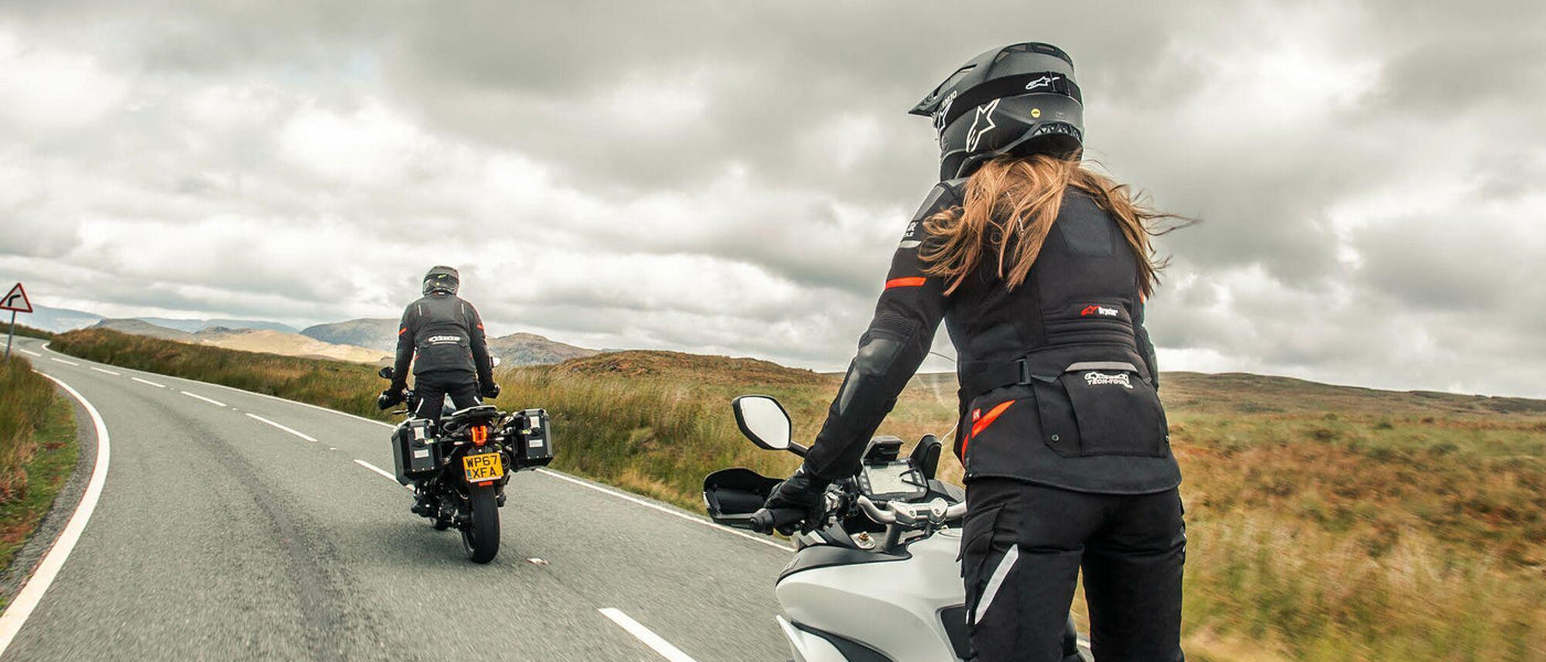 Motorradkollektion für Frauen