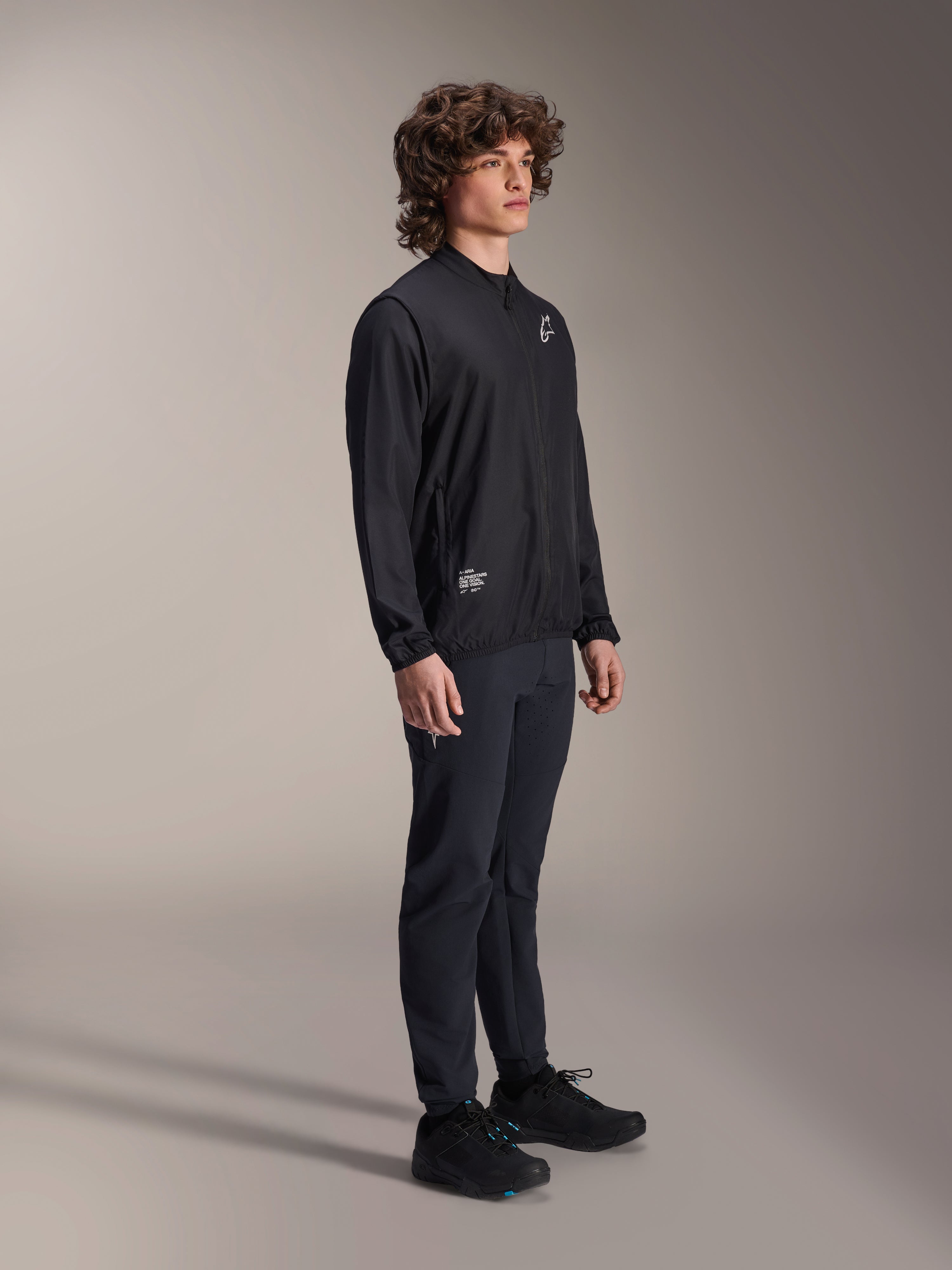A-Aria Windbreaker - Black Cycling Jacket | Alpinestars®