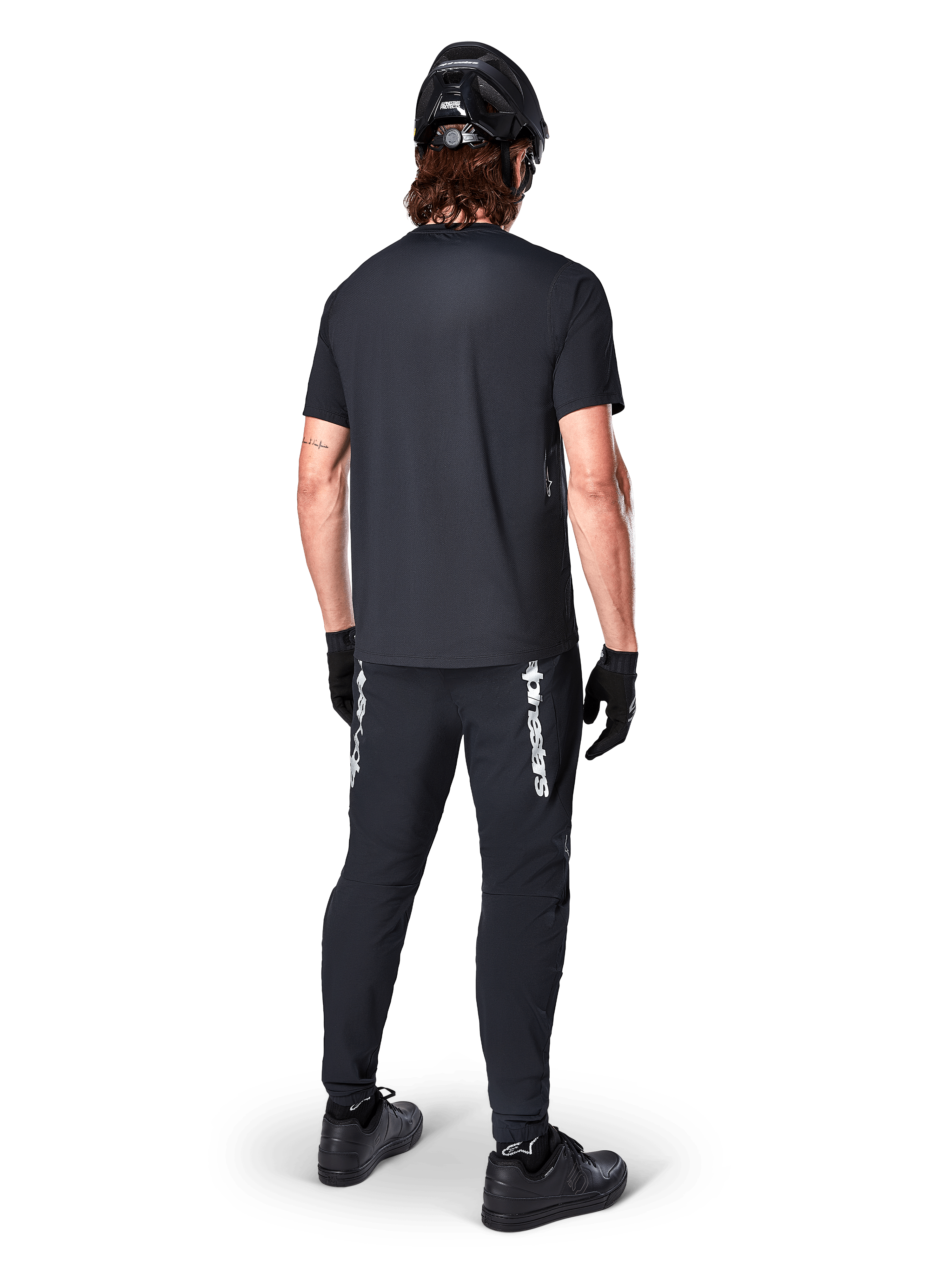 Alpinestars A-Dura Switch Jersey, Men's Black Short Sleeve MTB Shirt for Trail Riding, Back View on Model.