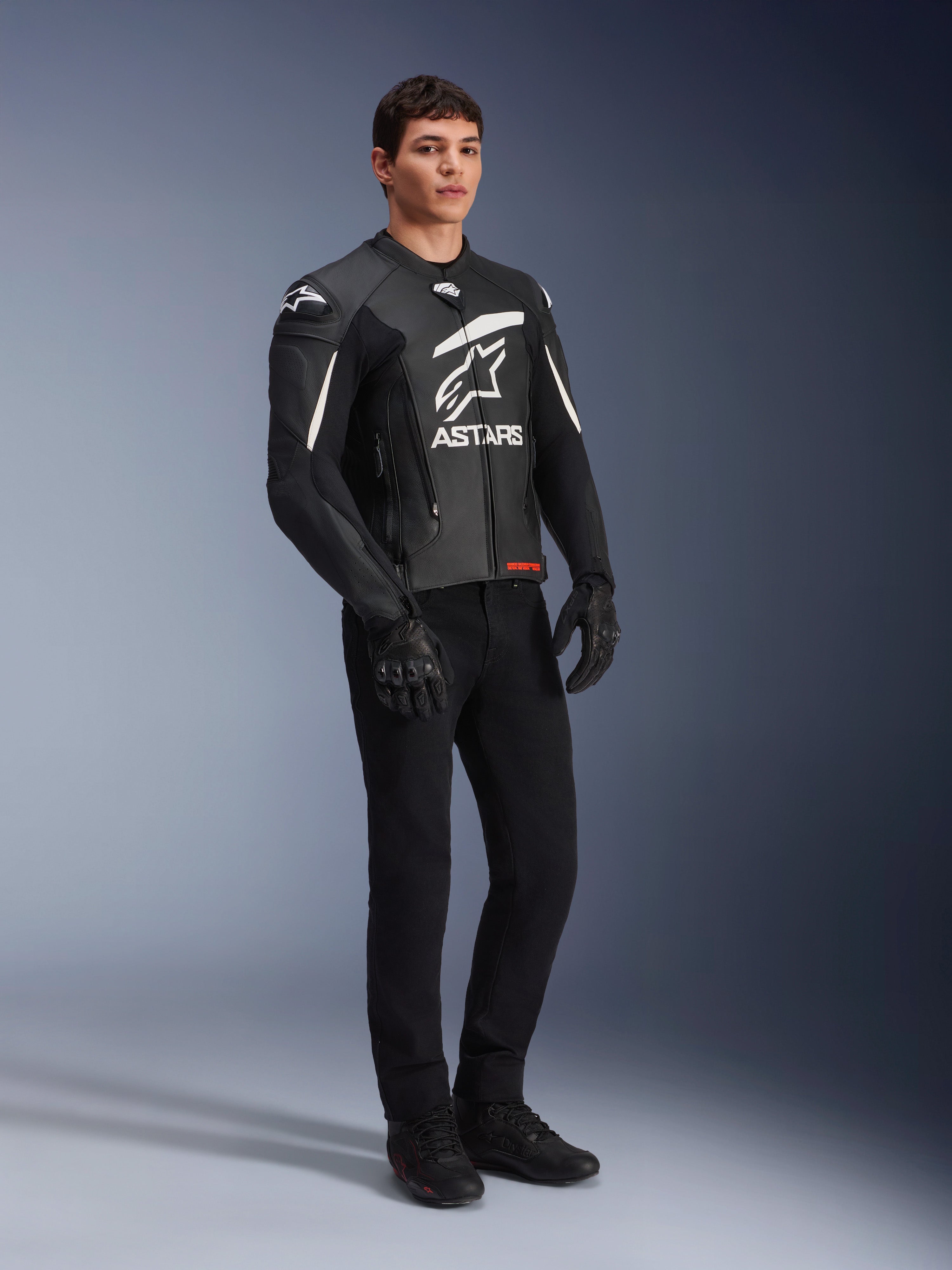 GP Plus V4 - Black Motorcycle Jacket | Alpinestars®