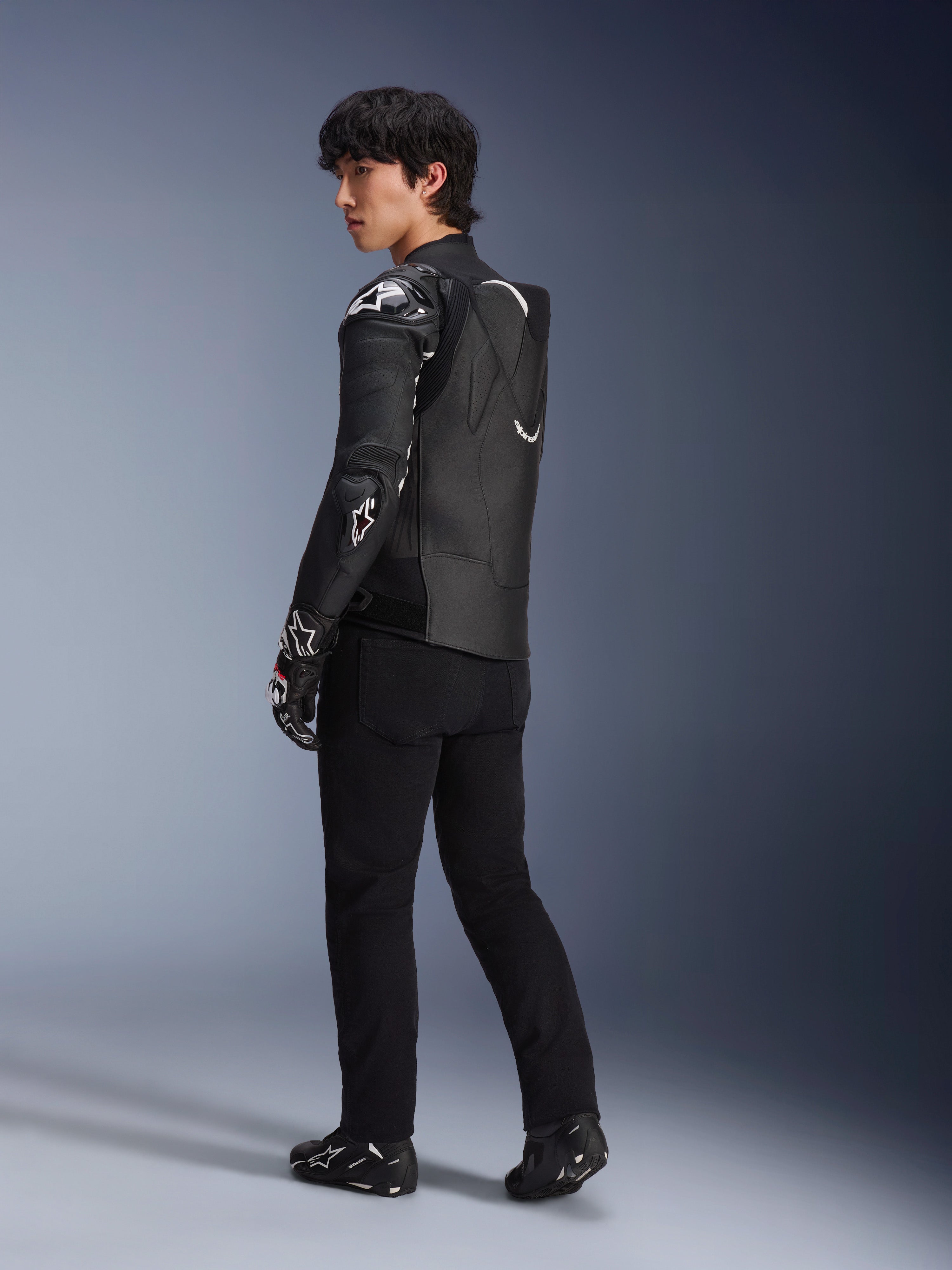 Atem V5 - Black Motorcycle Jacket | Alpinestars®