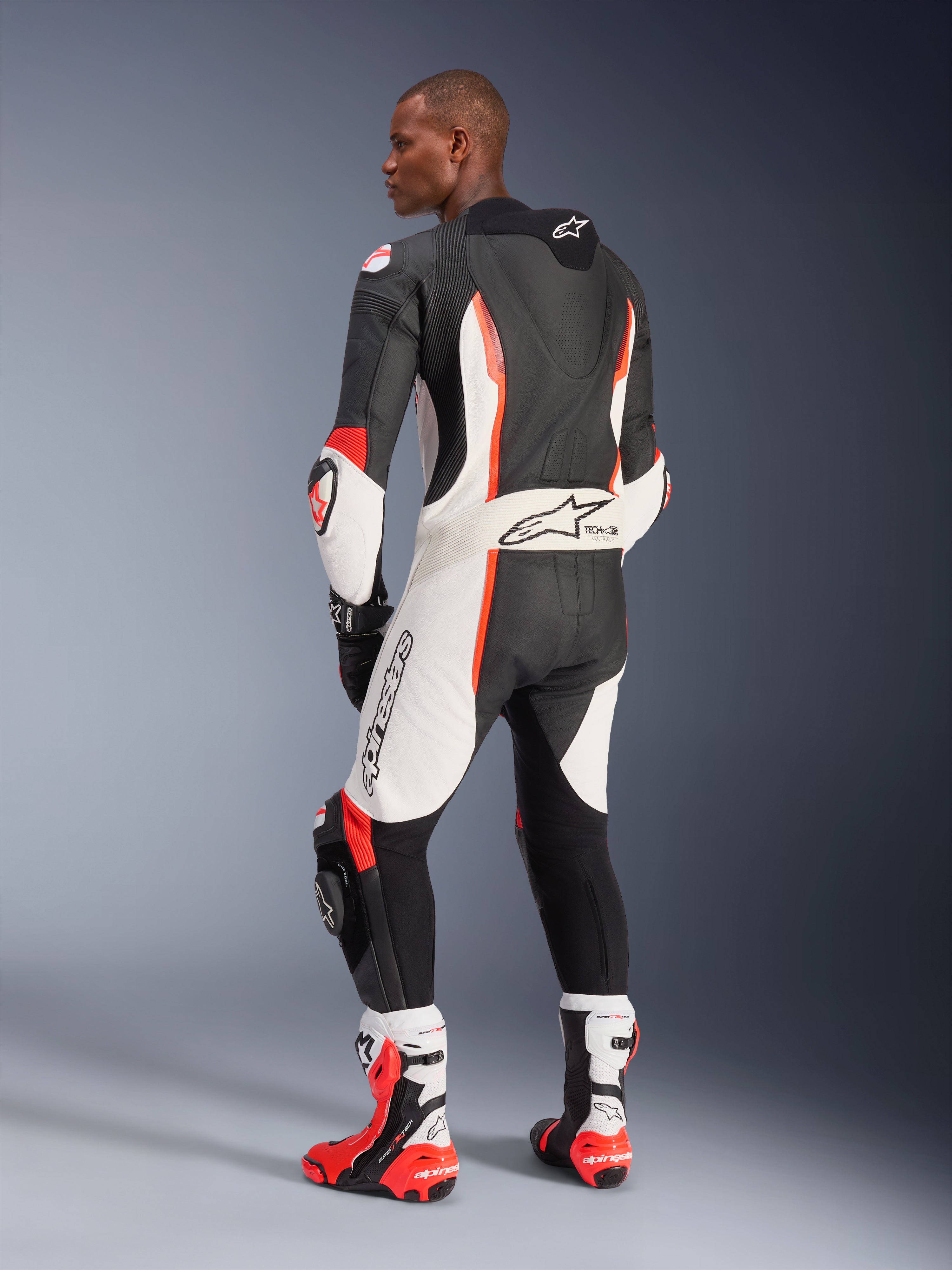 Missile V2 1-Piece - Black Motorcycle Suit | Alpinestars®