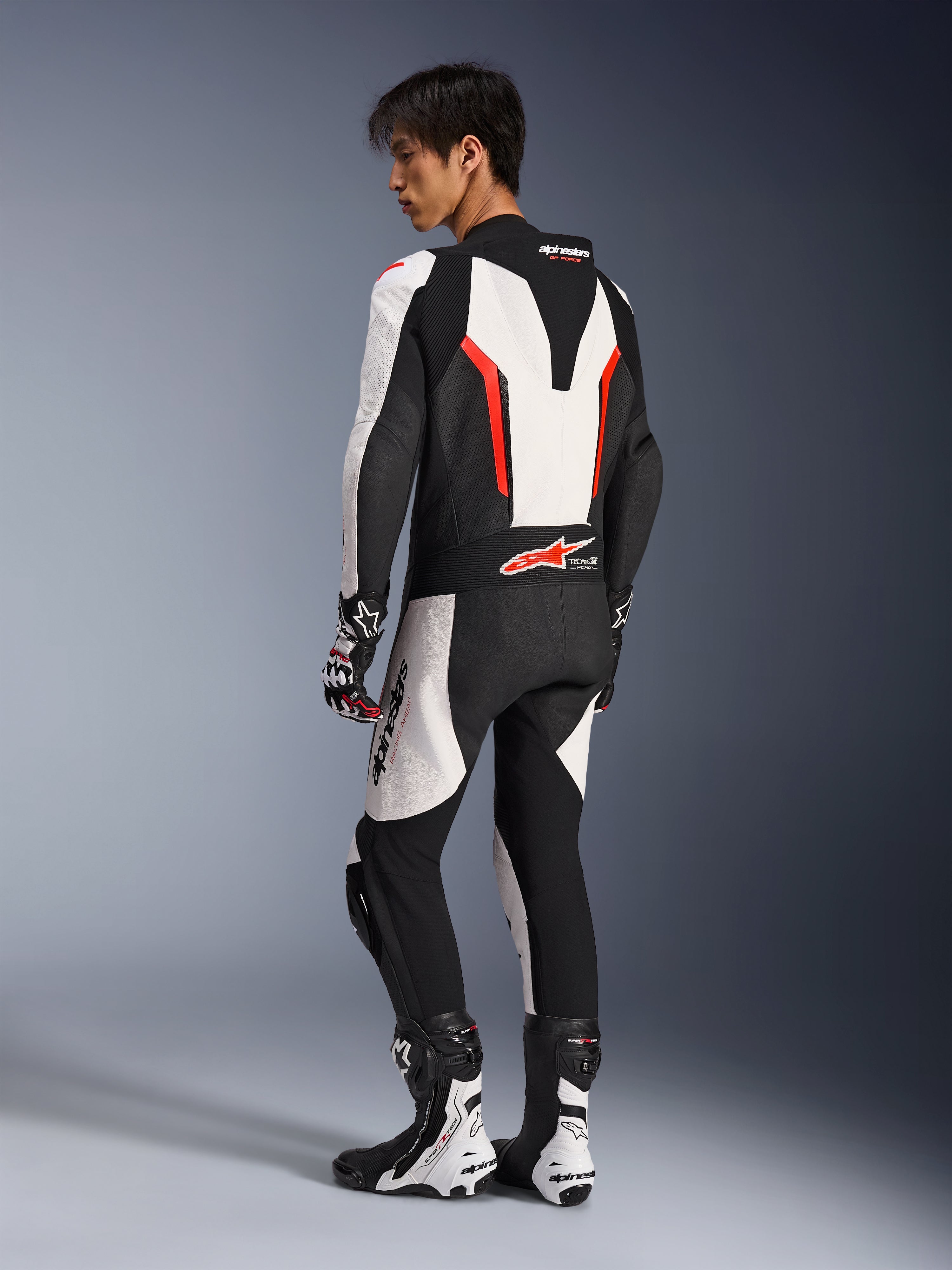 Alpinestars 革ツナギ 黒/白 GP Force V2 1Piece - Red Motorcycle Suit | Alpinestars®