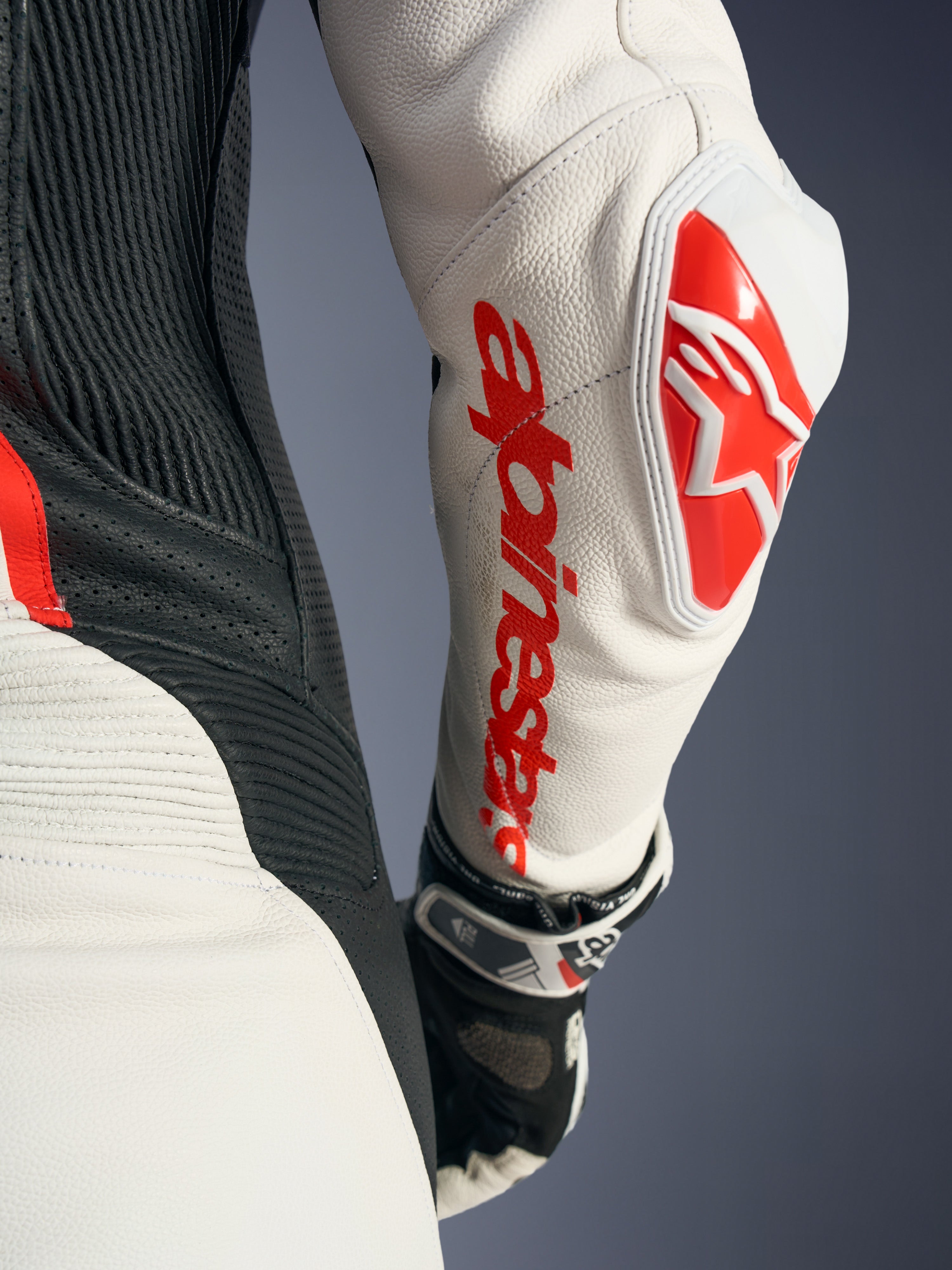 Women Stella GP-R7 1PC - Red Motorcycle Suit | Alpinestars®