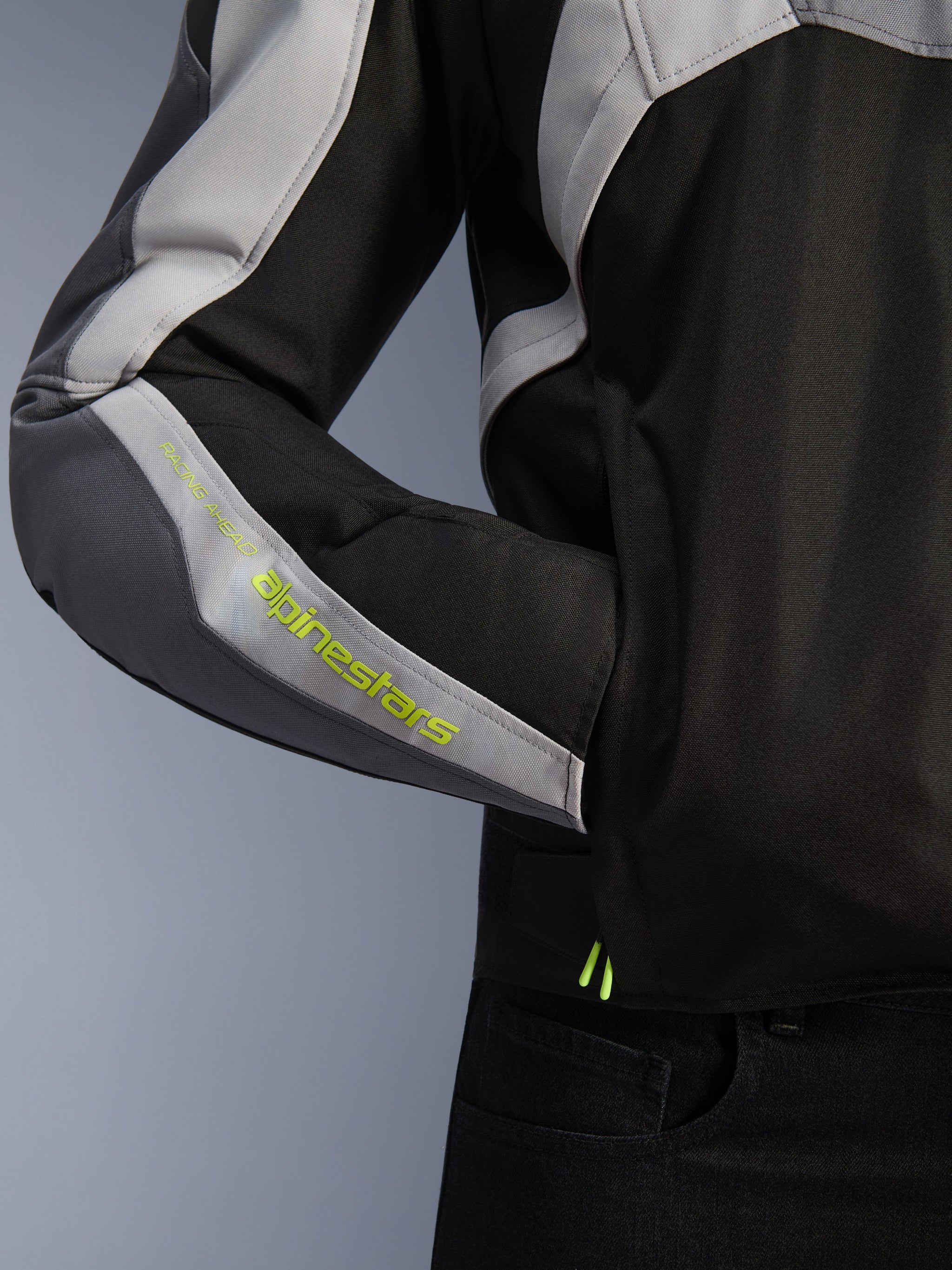 T-Jaws V4 Waterproof Jacket