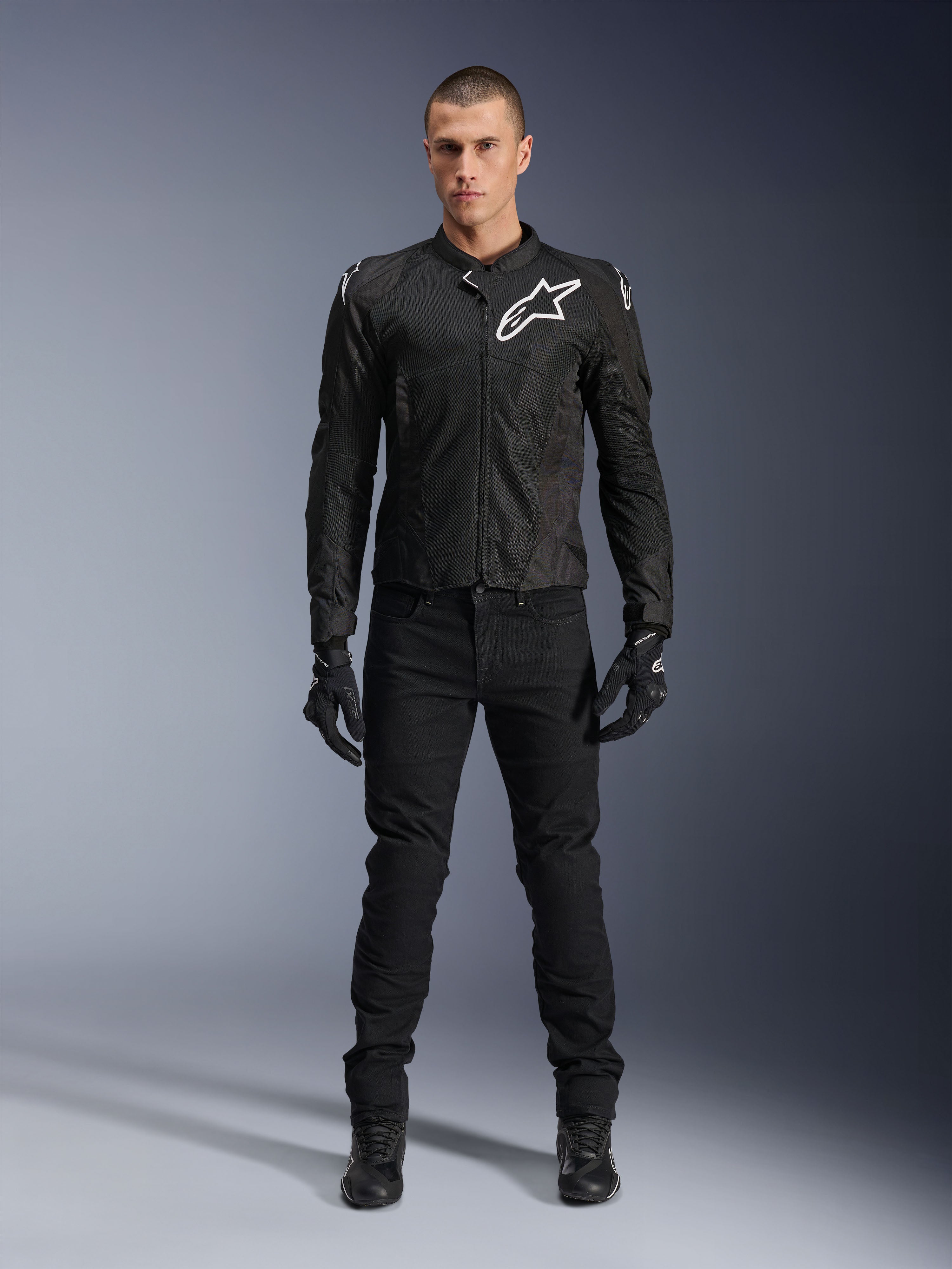 Viper Air V4 - Black Motorcycle Jacket | Alpinestars®