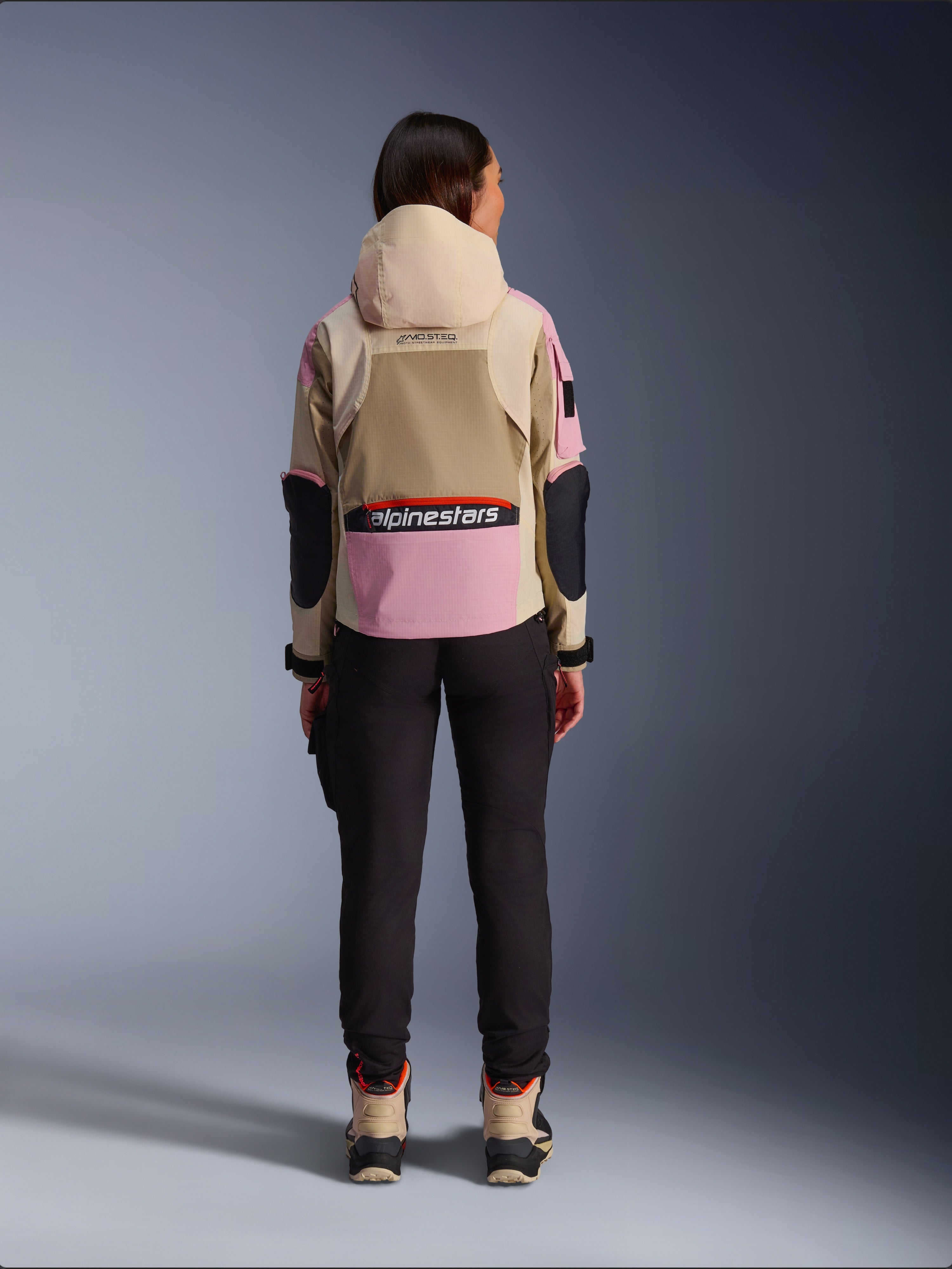L / Sand Pink Almond
