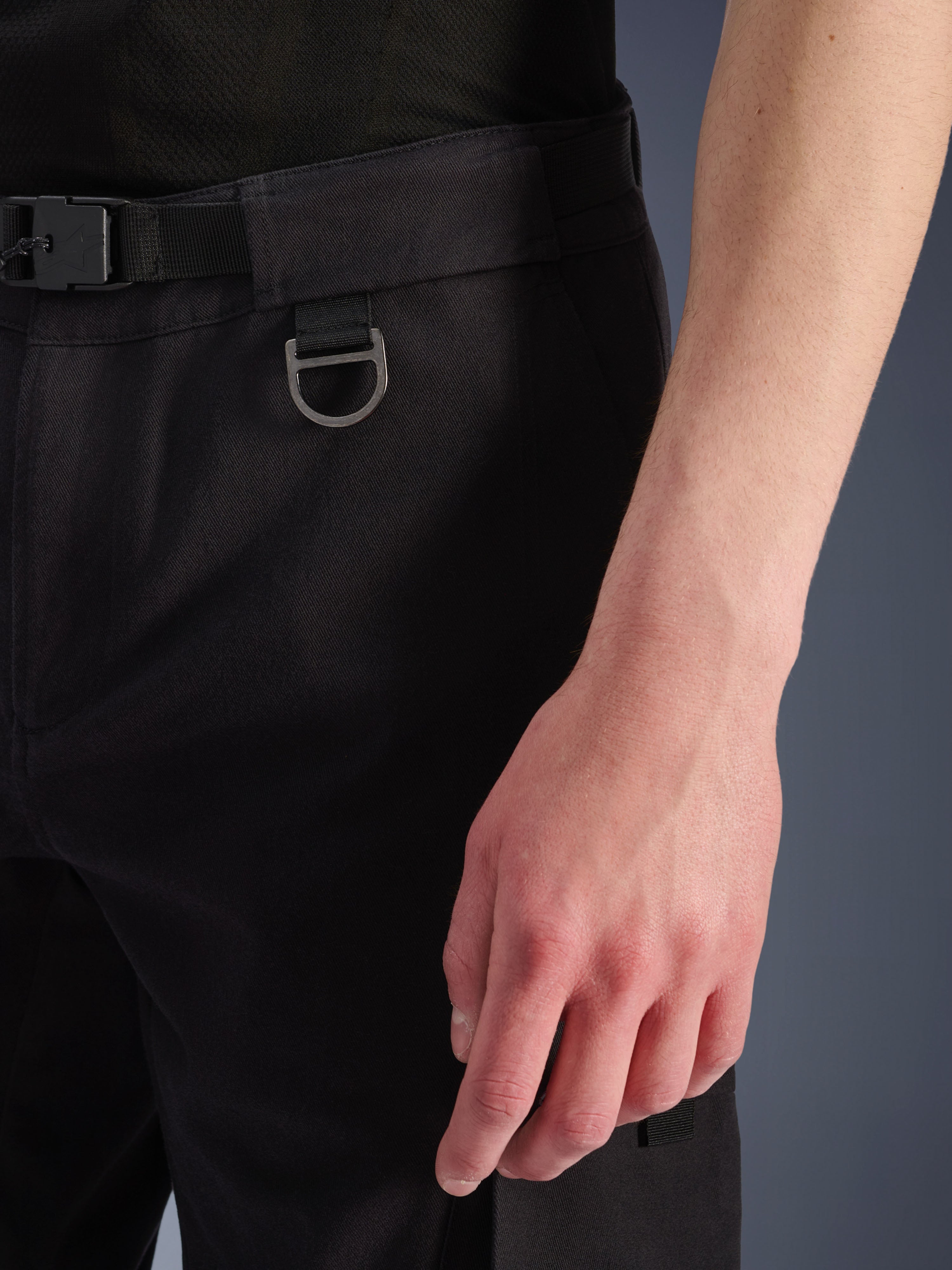 Flex-AST Cargo - Black Motorcycle Pants | Alpinestars®
