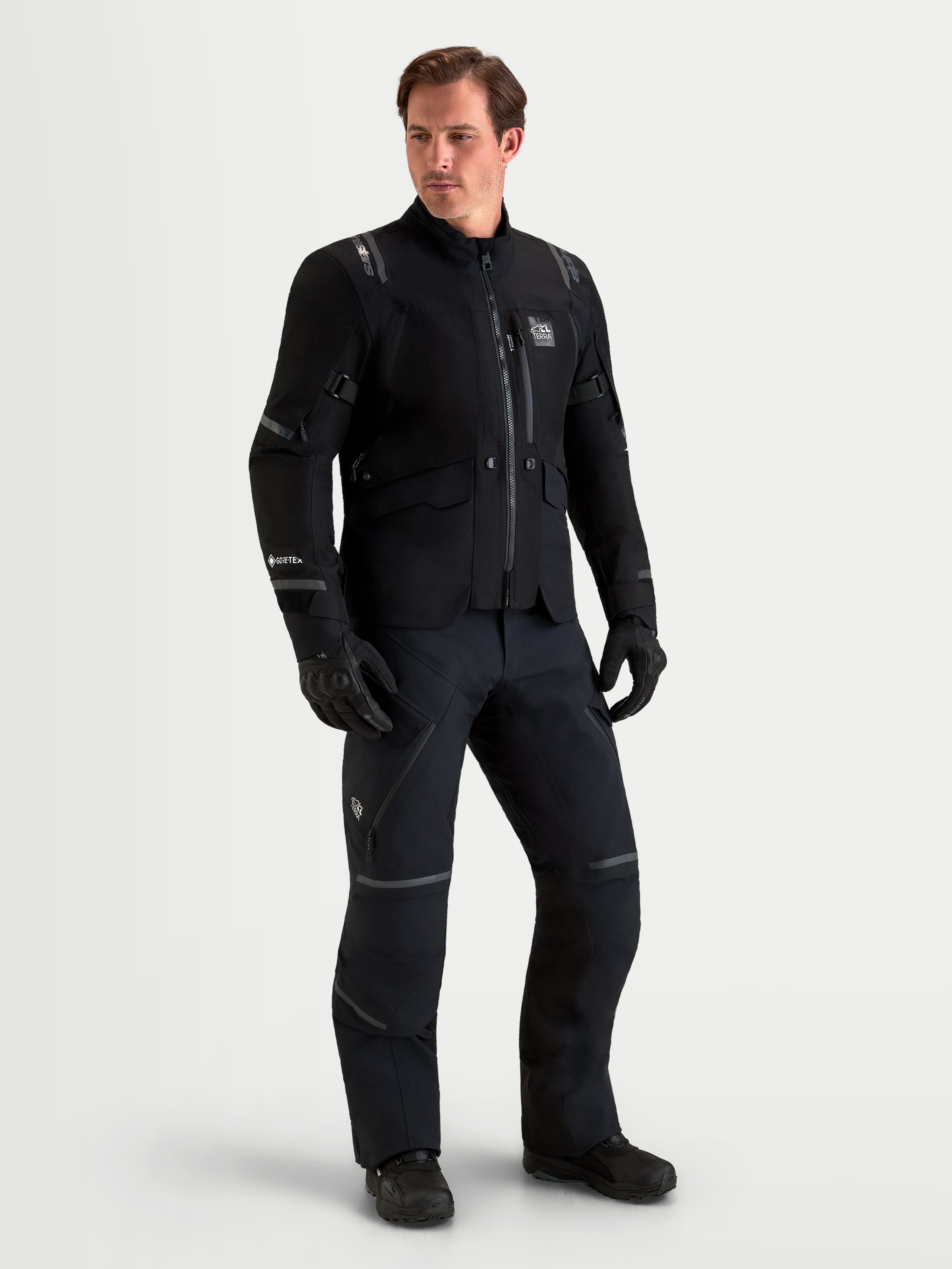alpinestars Tech Touring XL ブラックジャケット ST-7 V2 2L GORE-TEX® - Motorcycle Gear Set | Alpinestars®