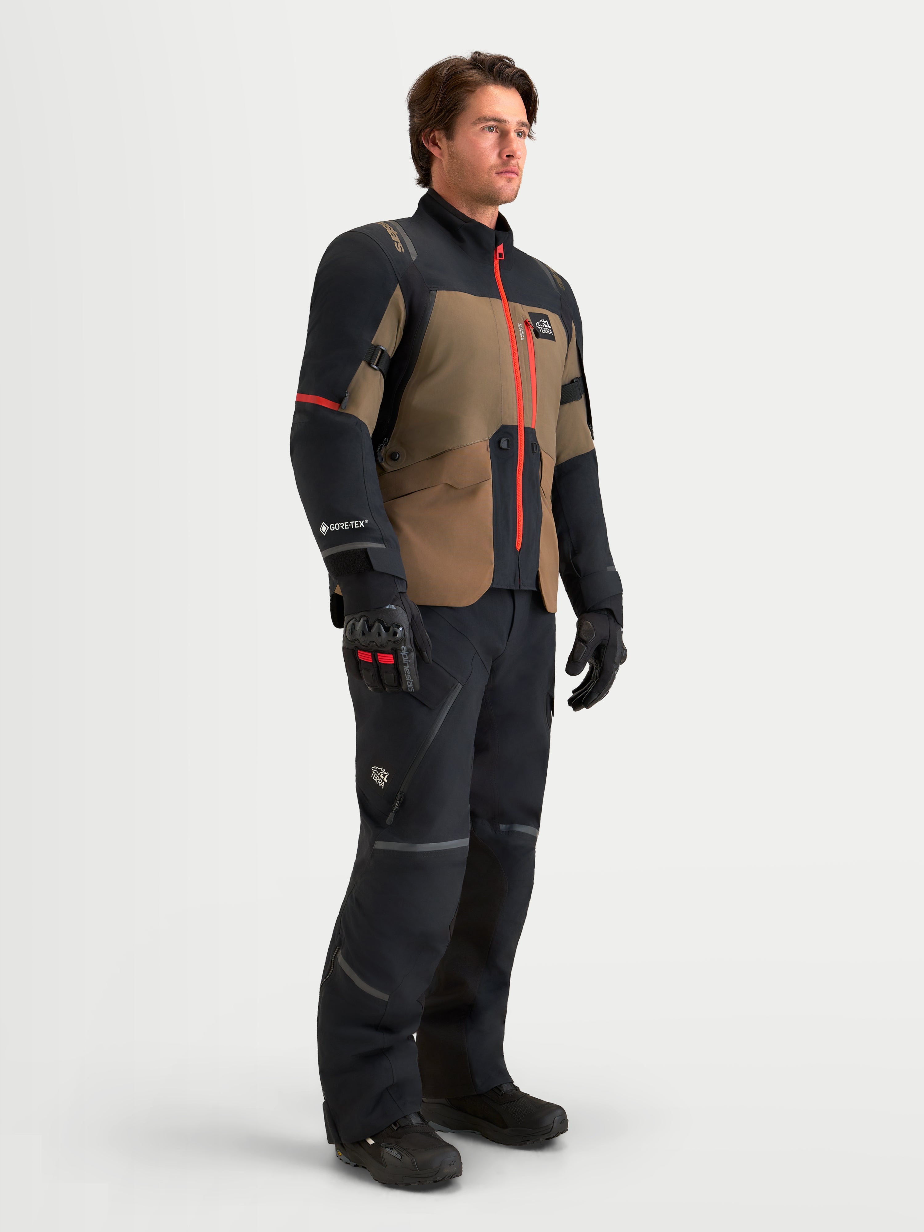 ST-7 V2 GORE-TEX - Black Motorcycle Jacket | Alpinestars®