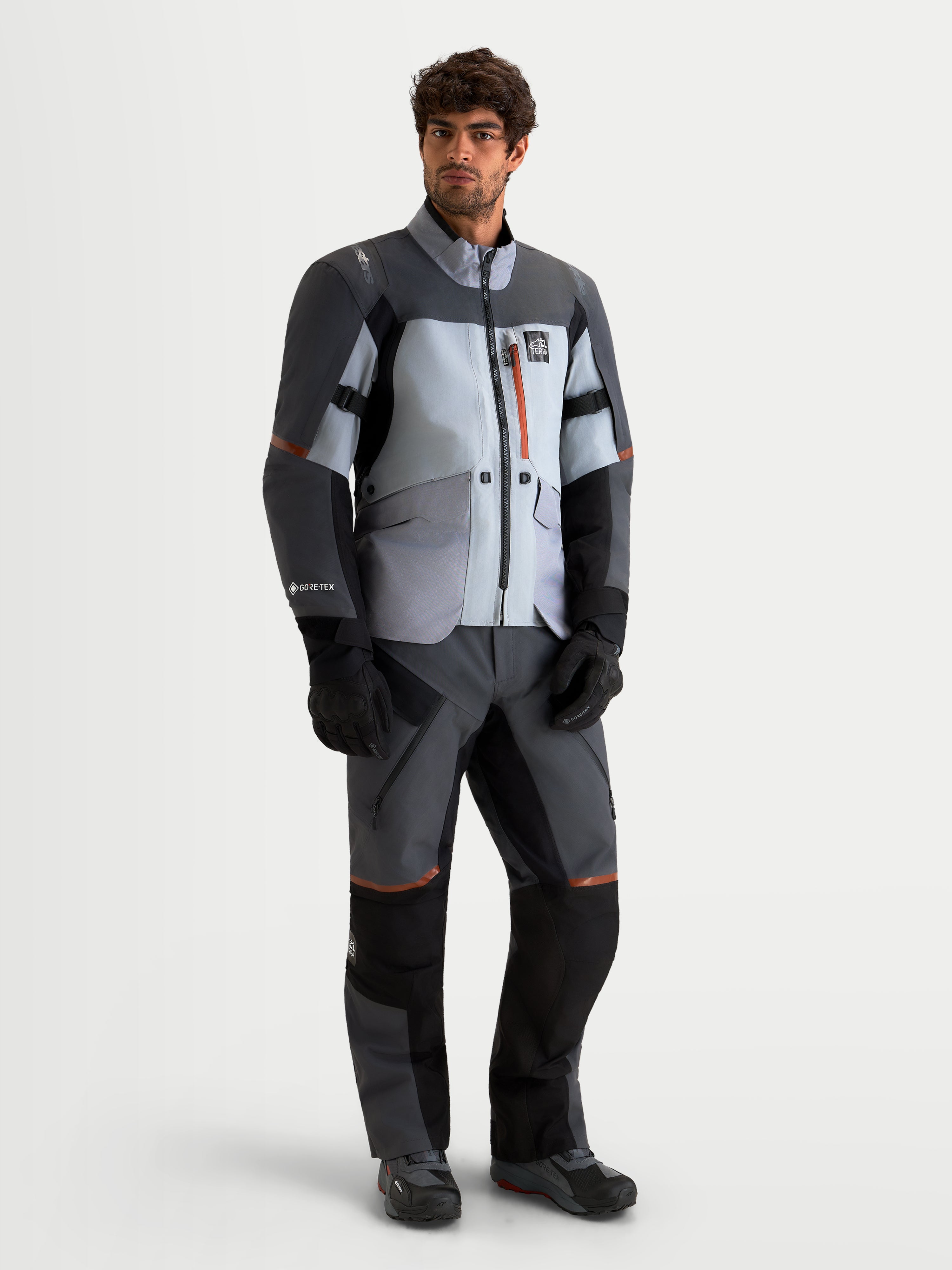 St-7 V2 2L Gore-Tex® Gear Set | Alpinestars®
