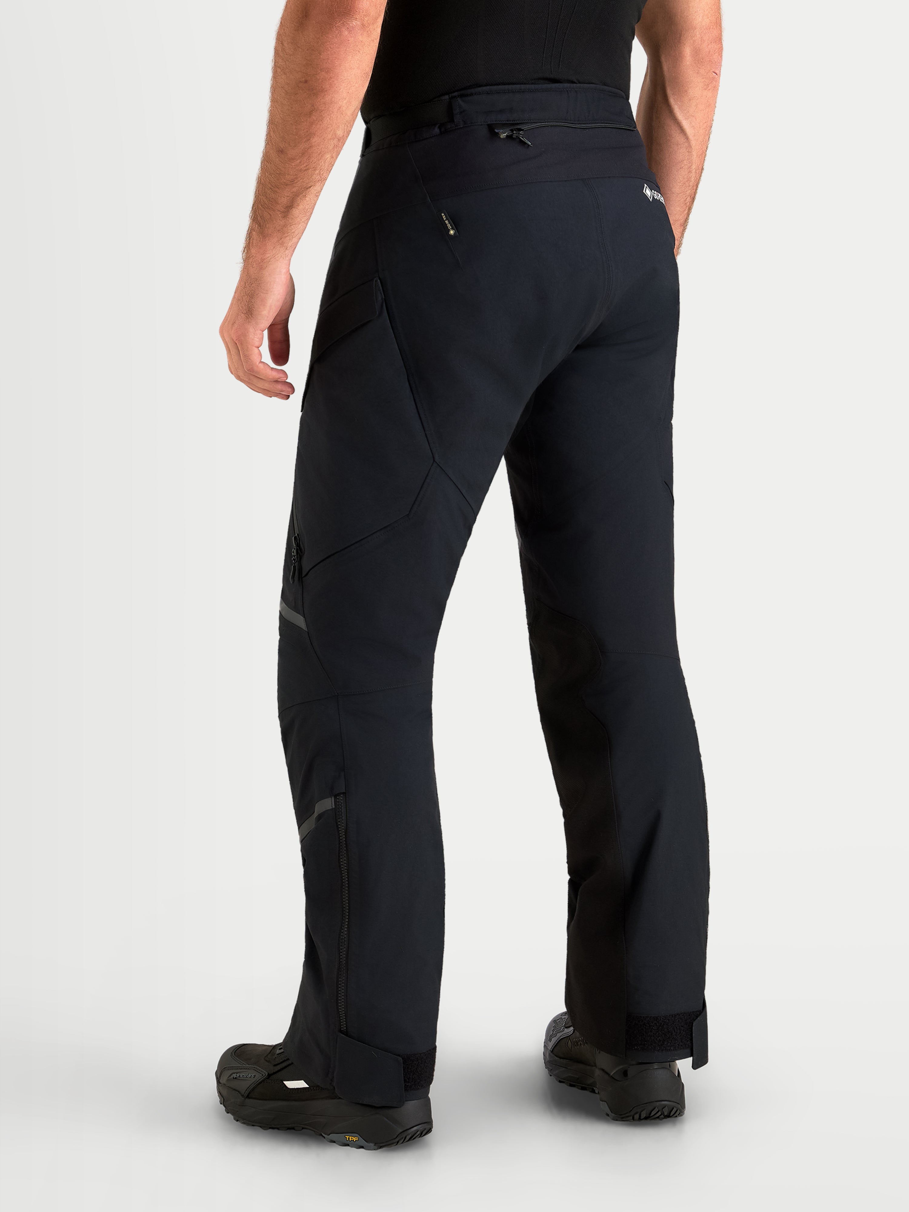 ST-7 V2 2L GORE-TEX - Black Motorcycle Pants | Alpinestars®