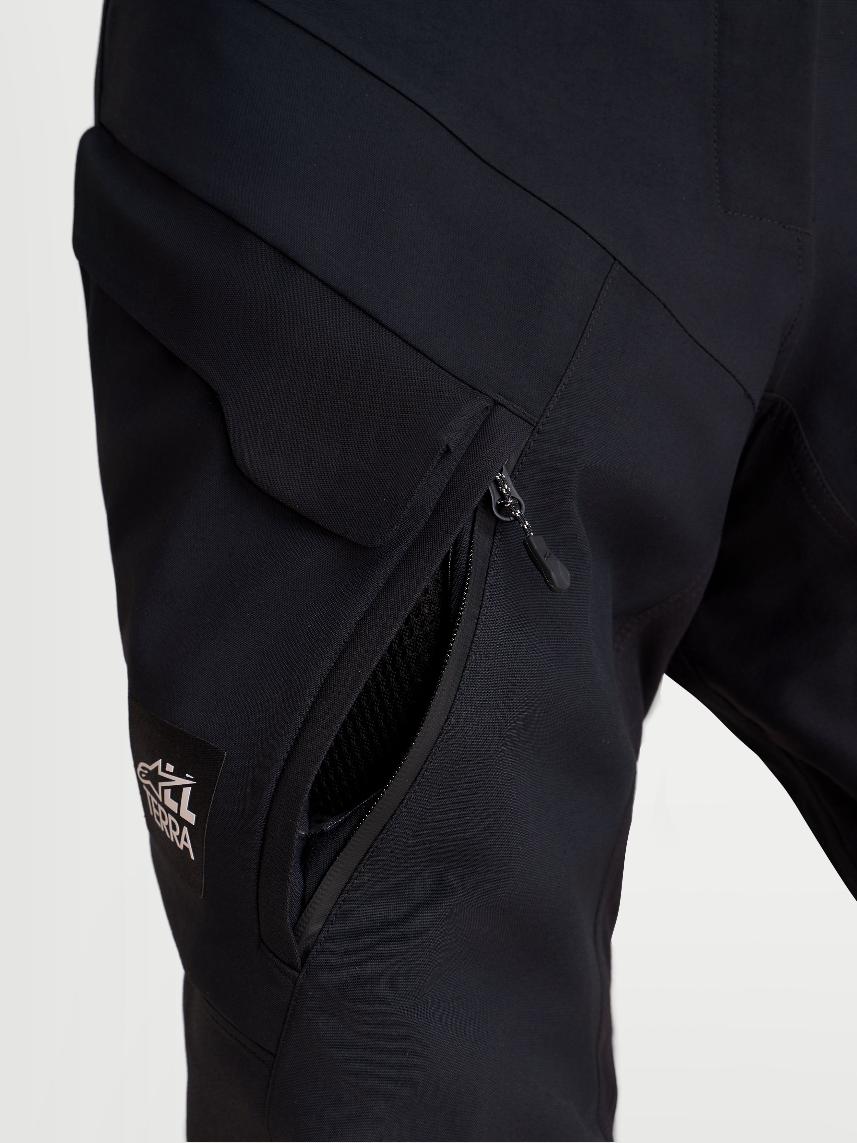 sevenstars ② Stella ST-7 V2 GORE-TEX - Black Pants | Alpinestars®