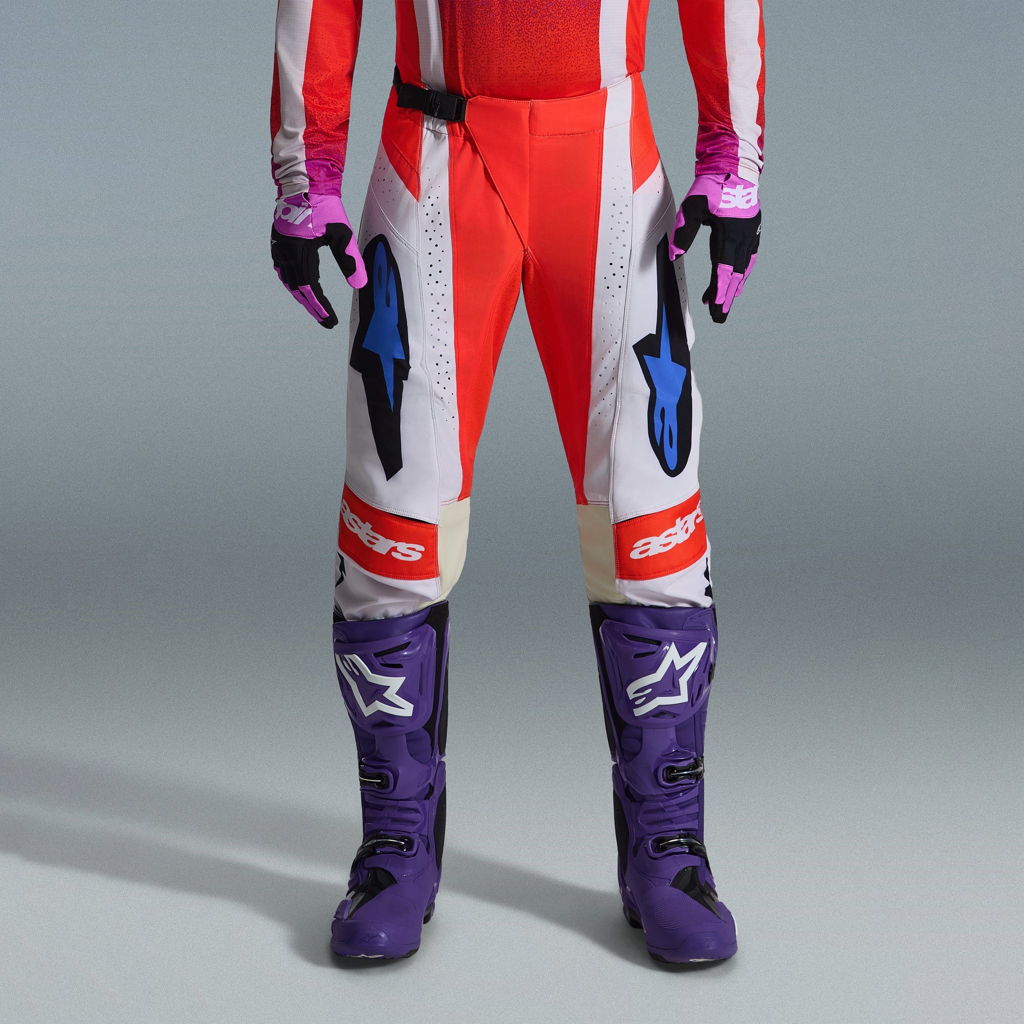 2026 Techstar Knif Gear Set