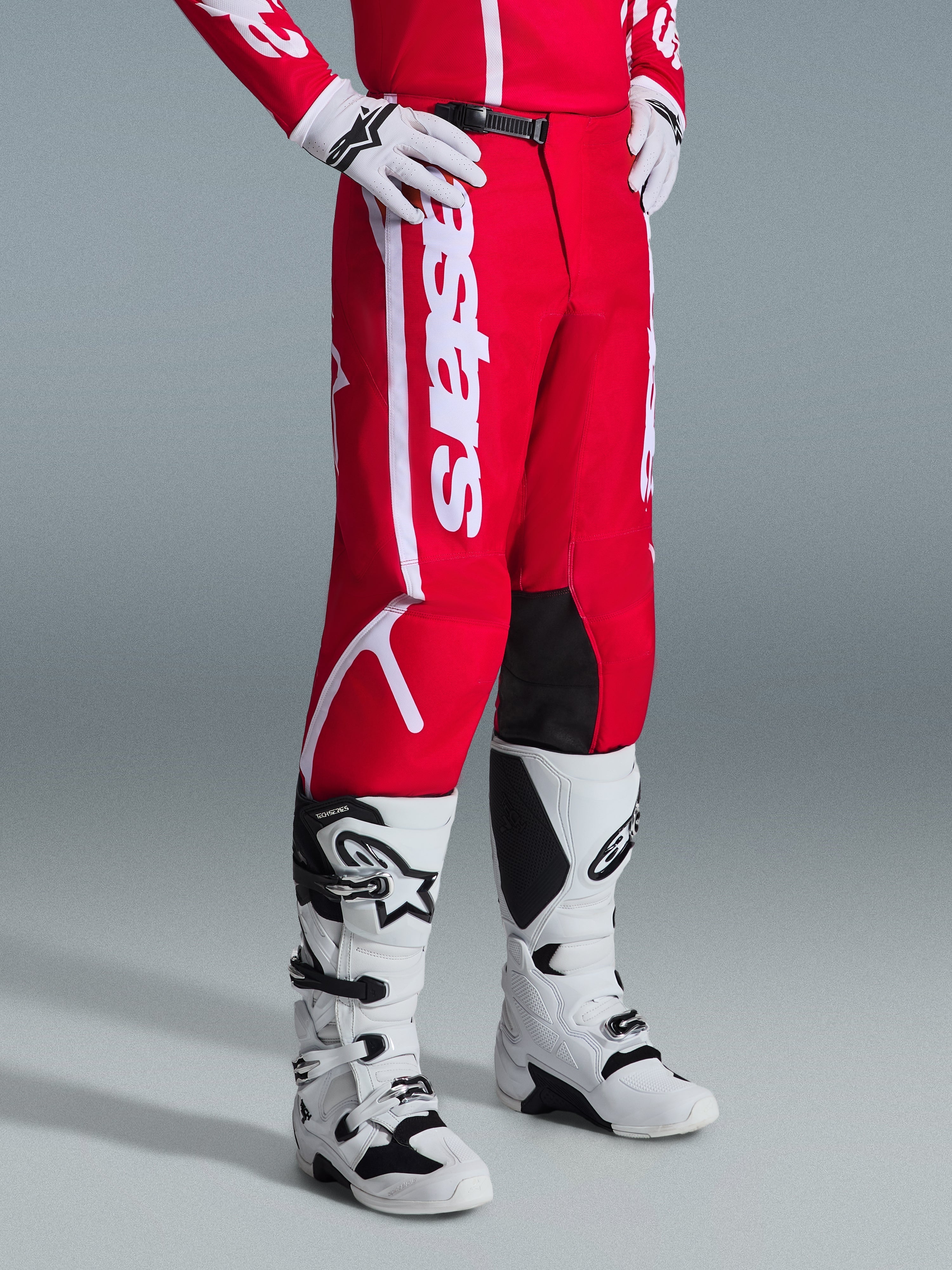ストーム ボウリングウェア 　レッド　ホワイト　Lサイズ 2026 Fluid Apex - Red MX Pants | Alpinestars®