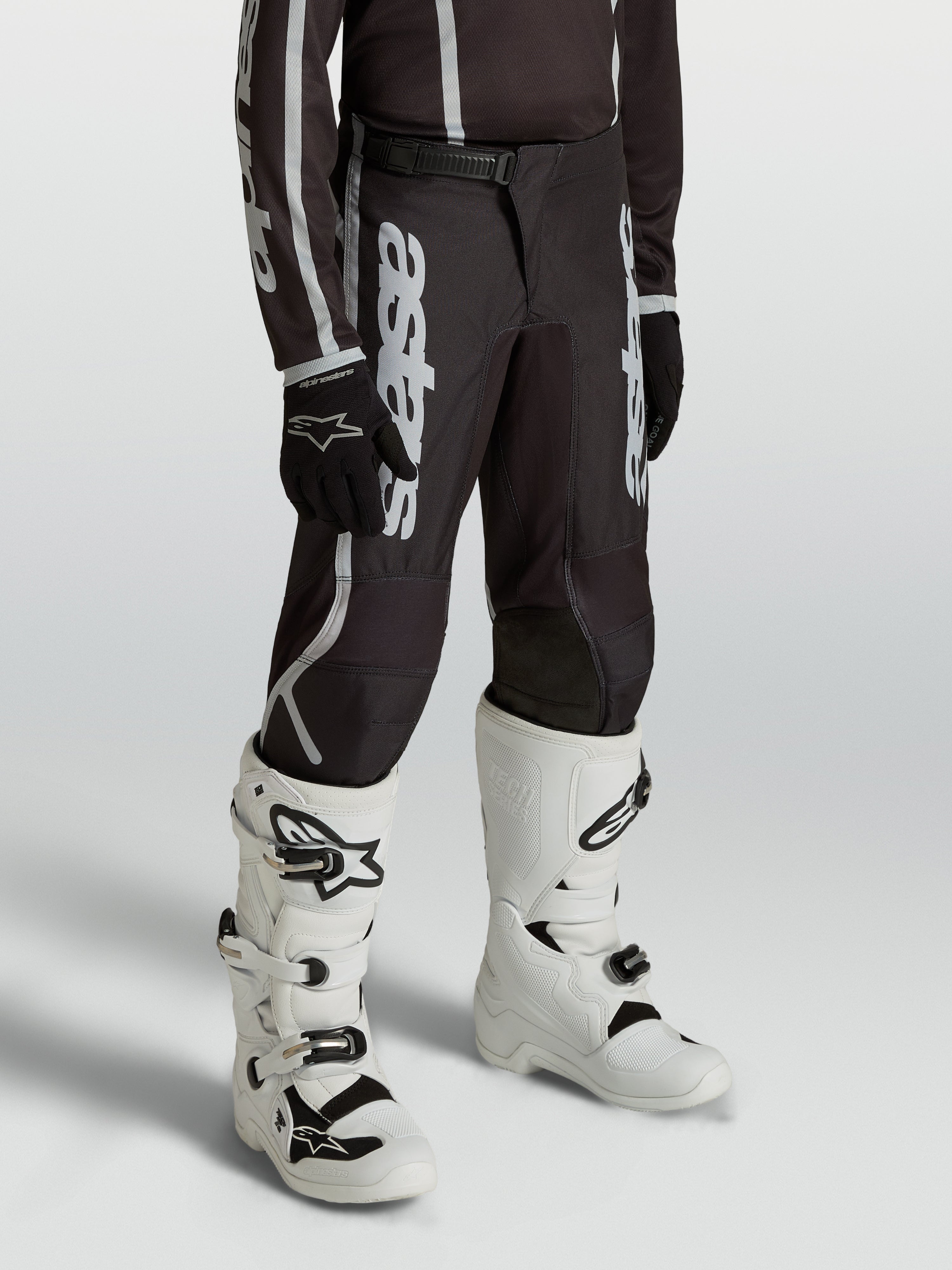 Youth Fluid Apex V2 - Black MX Pants | Alpinestars®