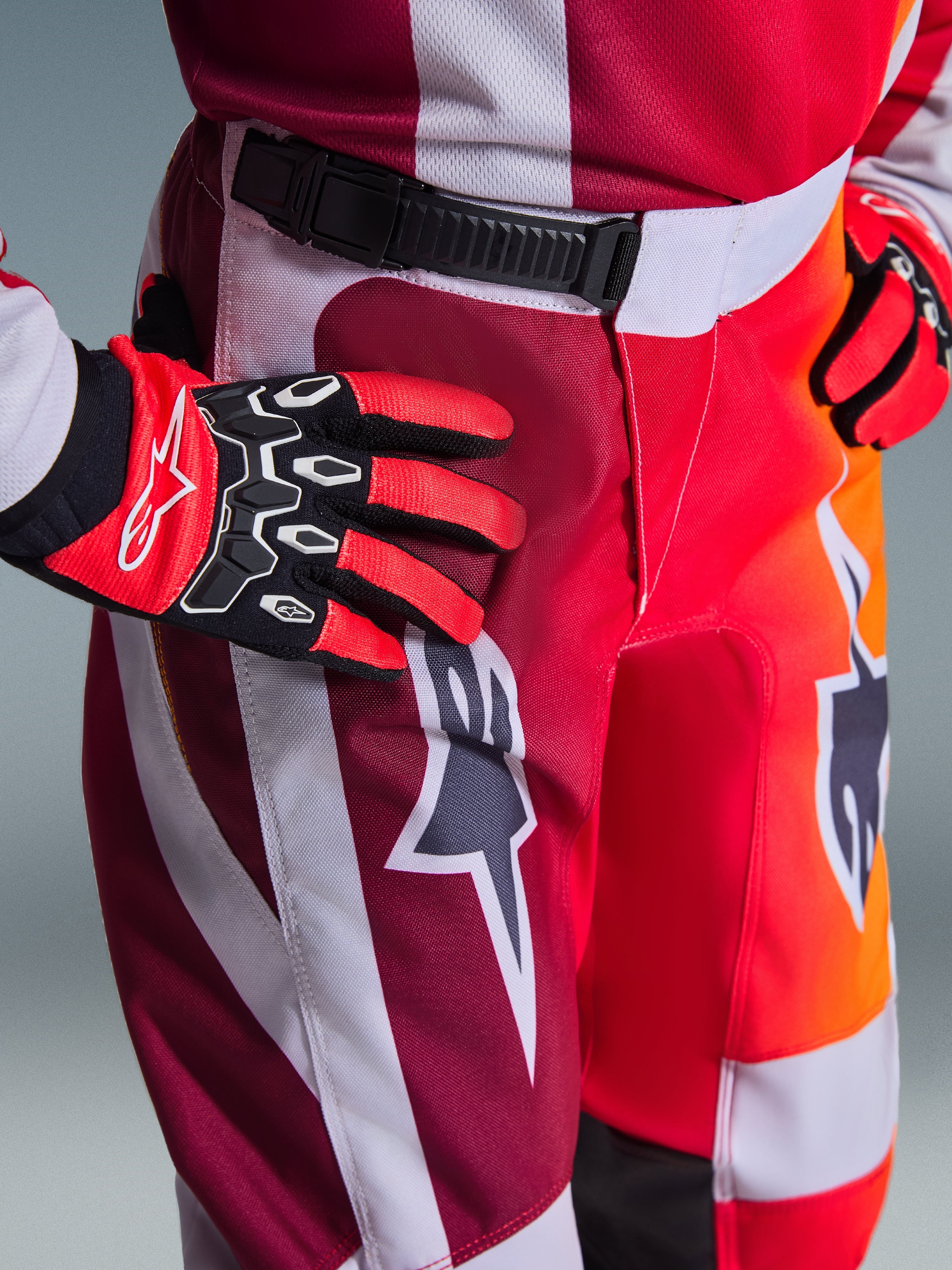 2026 Youth Fluid Portl - Red MX Pants | Alpinestars®