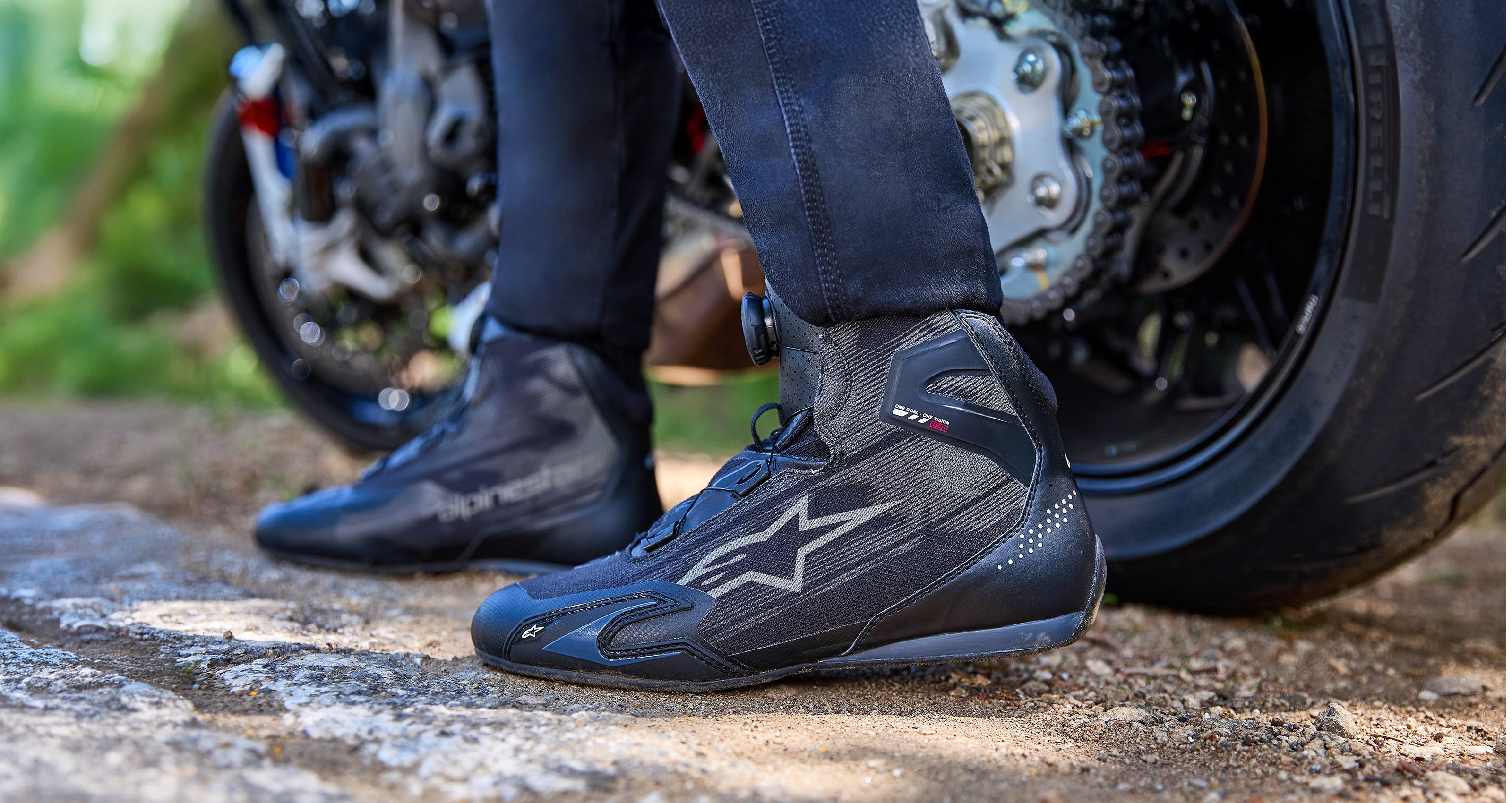 Celer Superair Shoes - Motorcycle Riding Shoes | Alpinestars®
