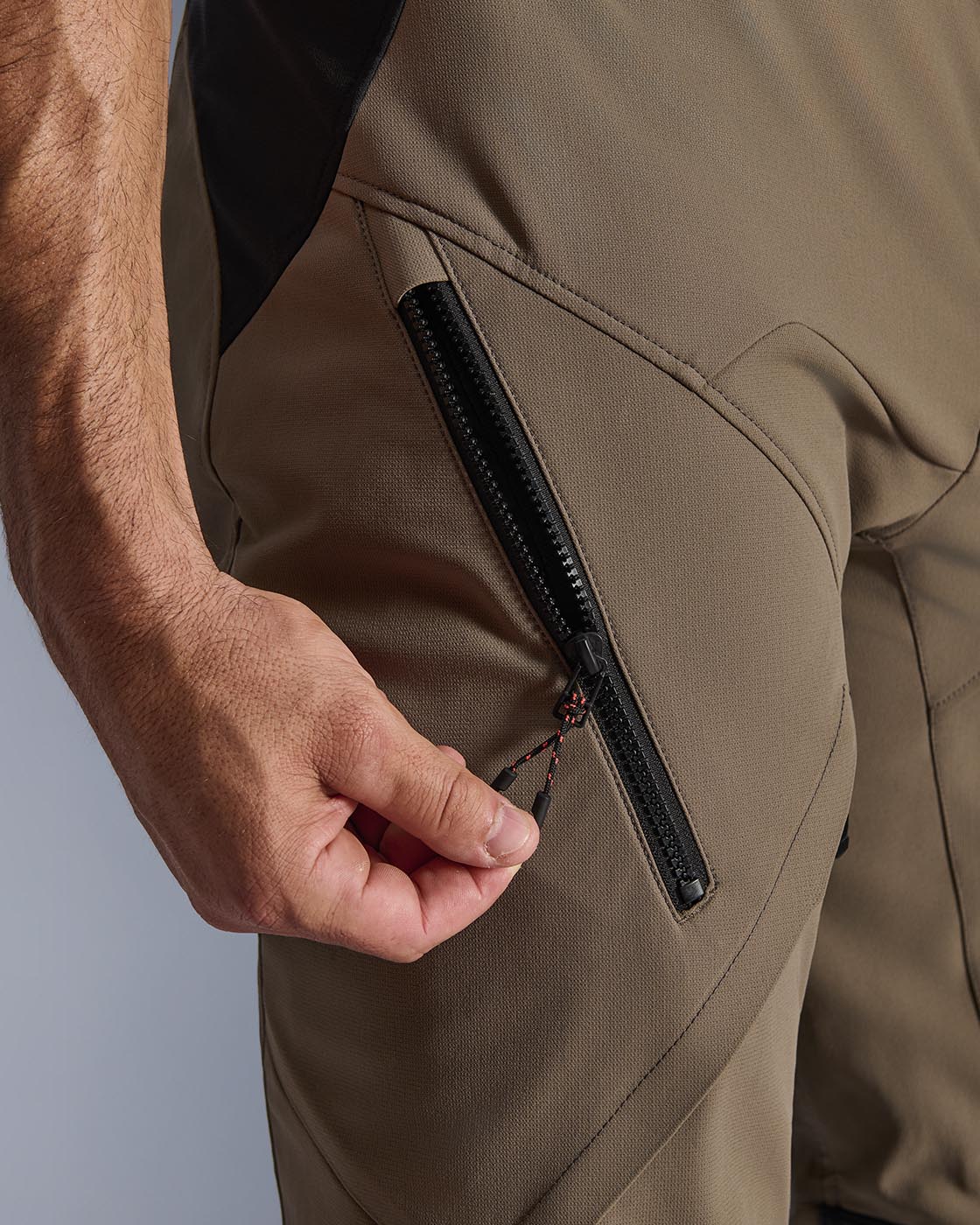 AMT-8 Stretch Drystar® XF - Black Motorcycle Pants | Alpinestars®