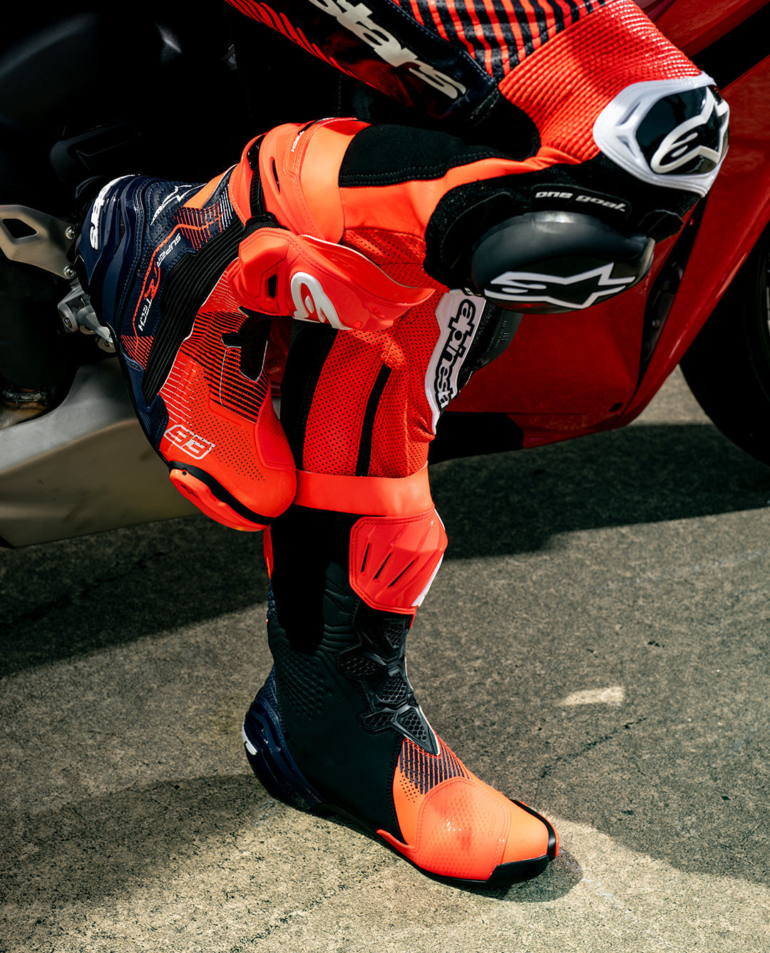 Supertech R Vented MM93 Replica - Red Motorcycle Boots | Alpinestars®