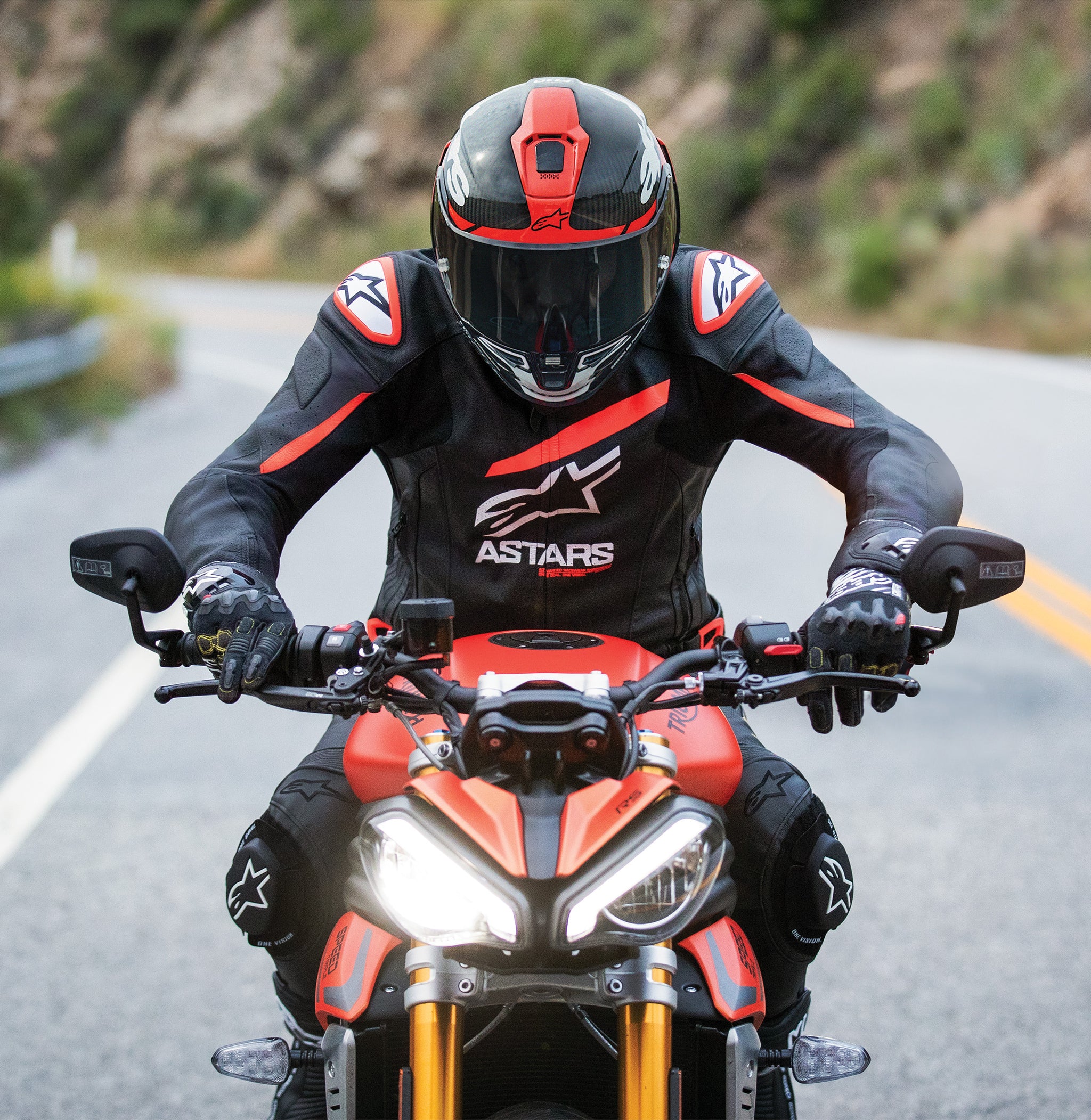 GP Plus R V4 Airflow Leather Jacket BLACK RACING/SPORT Jackets