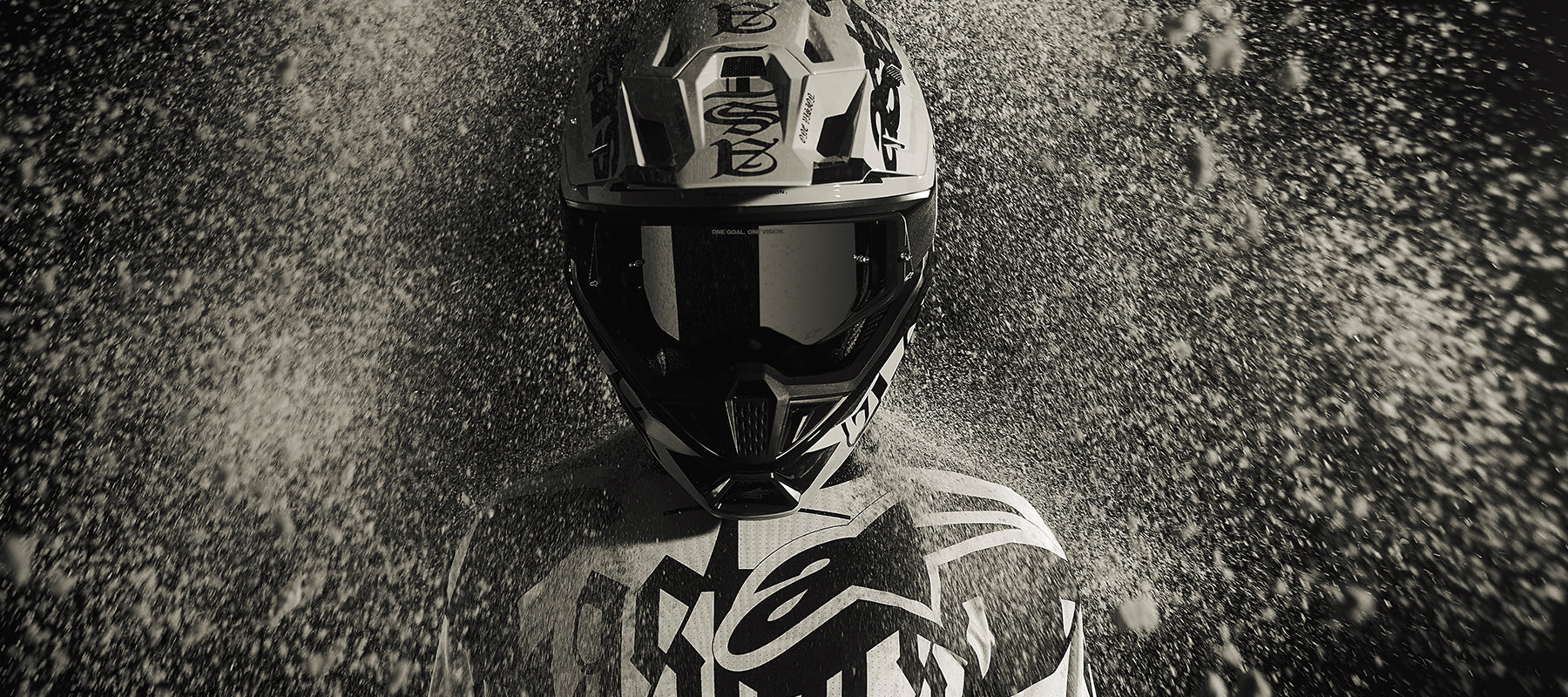 ラッセルノ×REVENG ESTORM スニーカー サイズUS9 [M7907] Limited Edition S-M7 Wolf Dust Helmet ECE 22.06 | Alpinestars®