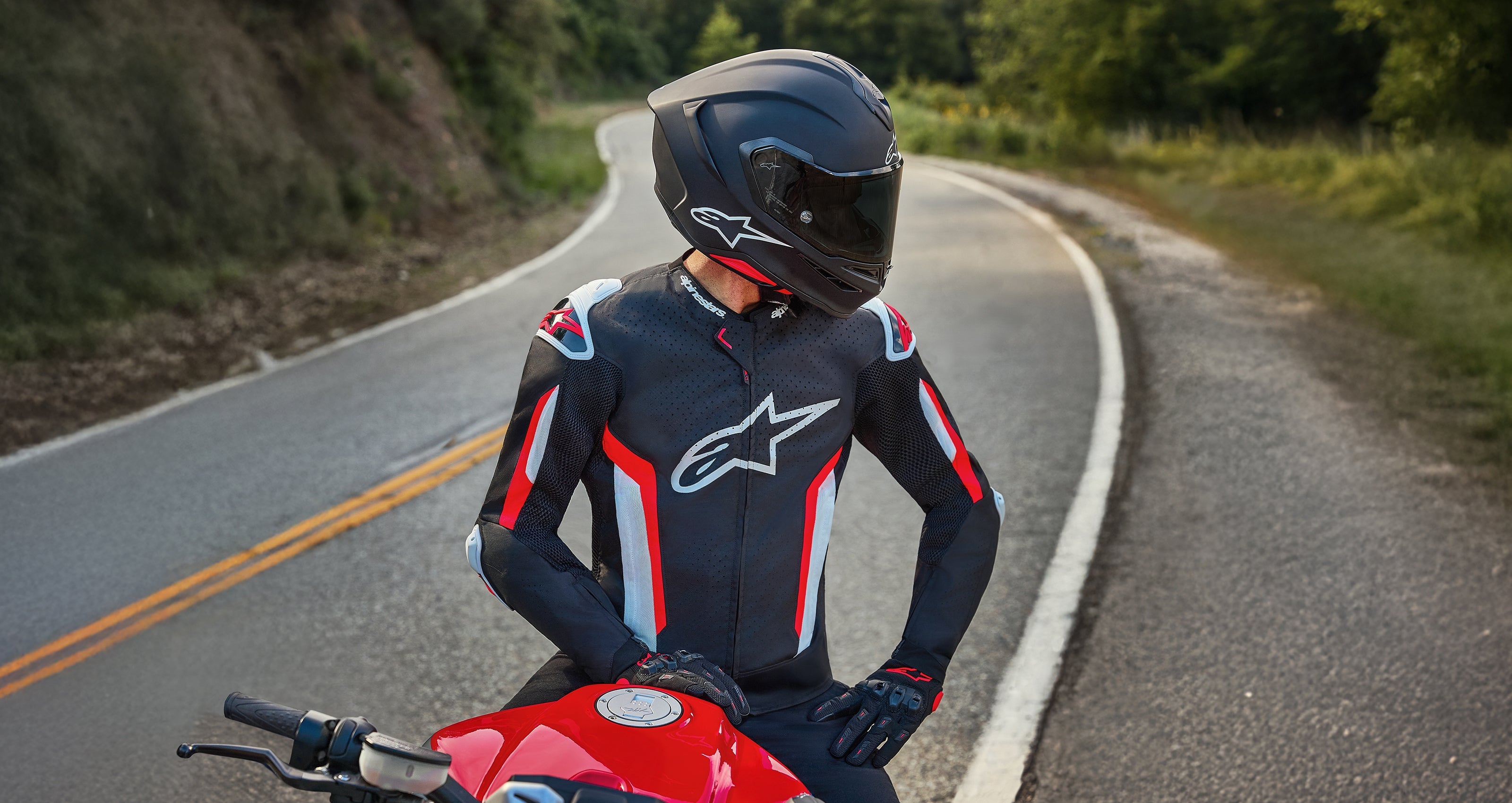 alpinestars T-GP R AIR JACKET ライディング T-GP Air - Red Motorcycle Jacket | Alpinestars®