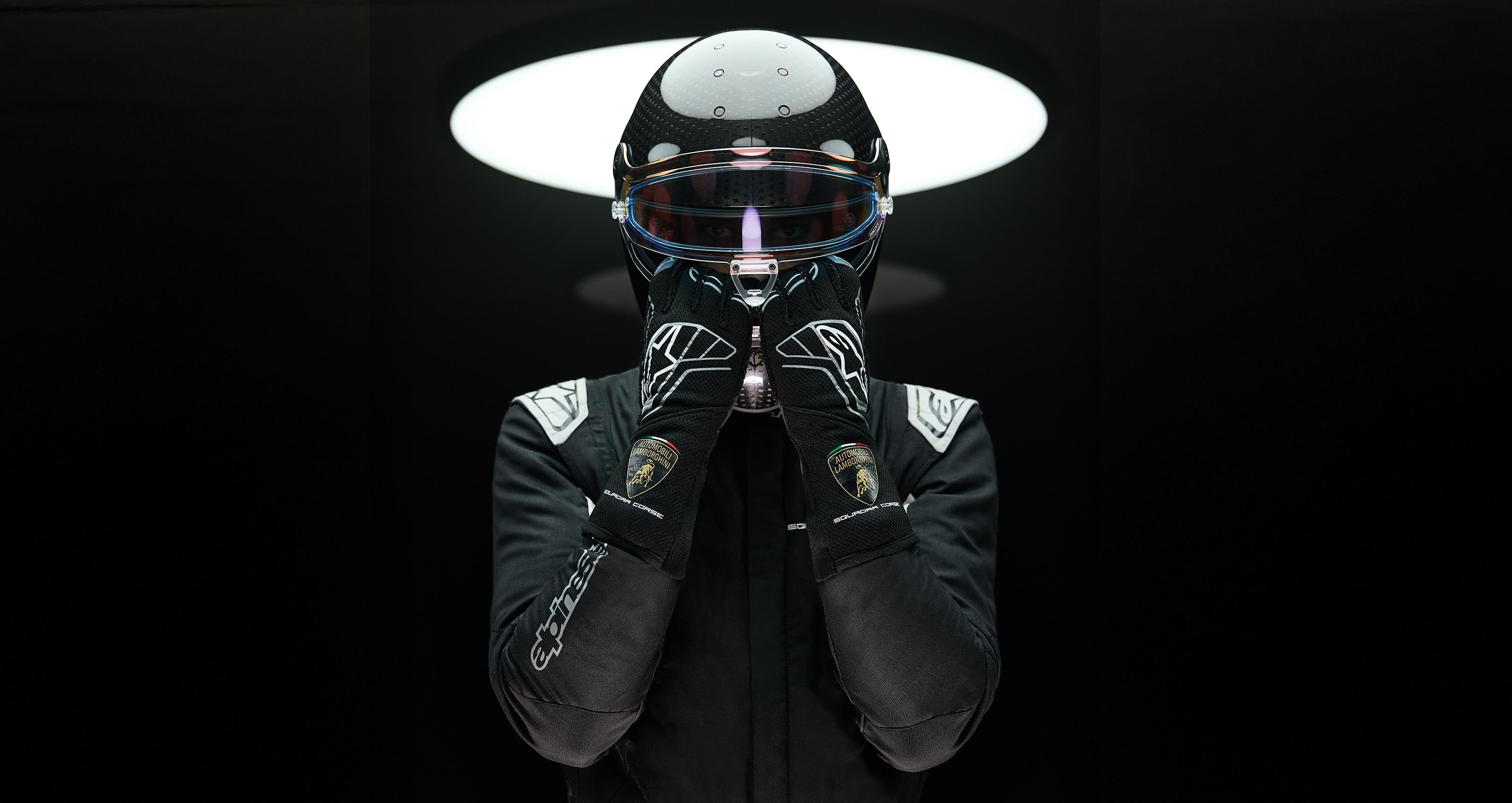 ランボルギーニレーシングスーツ Limited Edition Lamborghini Tech-1 ZX V4 Gloves FIA | Alpinestars®