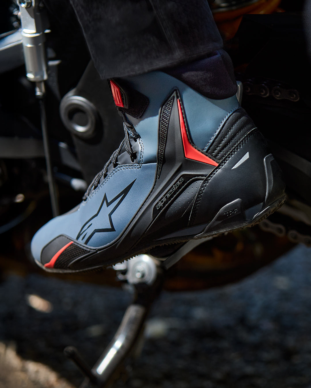 Faster-4 - Black Motorcycle Shoes | Alpinestars®
