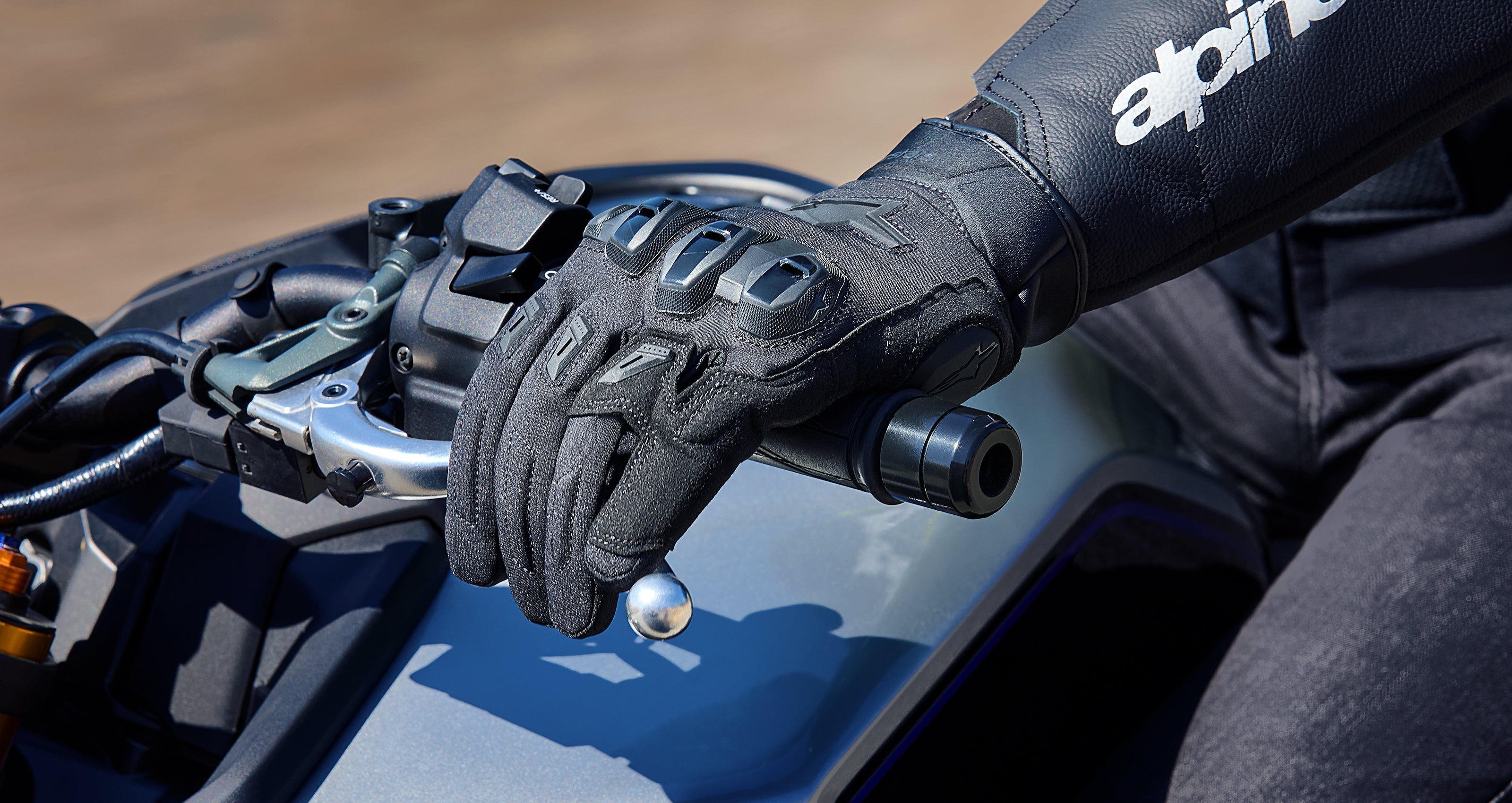 SP X Z Waterproof - Black Motorcycle Gloves | Alpinestars®