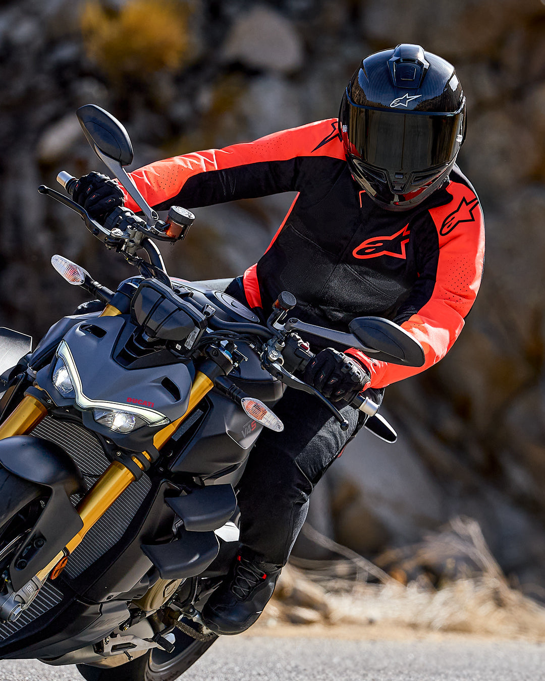 Viper Air V4 - Black Motorcycle Jacket | Alpinestars®